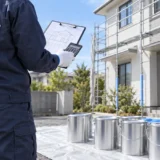外壁塗装の塗料は何缶必要？塗布量と見積書の確認方法【柏市】
